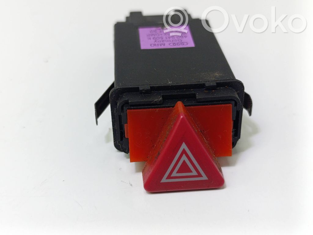 Audi A6 S6 C5 4B Botón interruptor de luz de peligro 