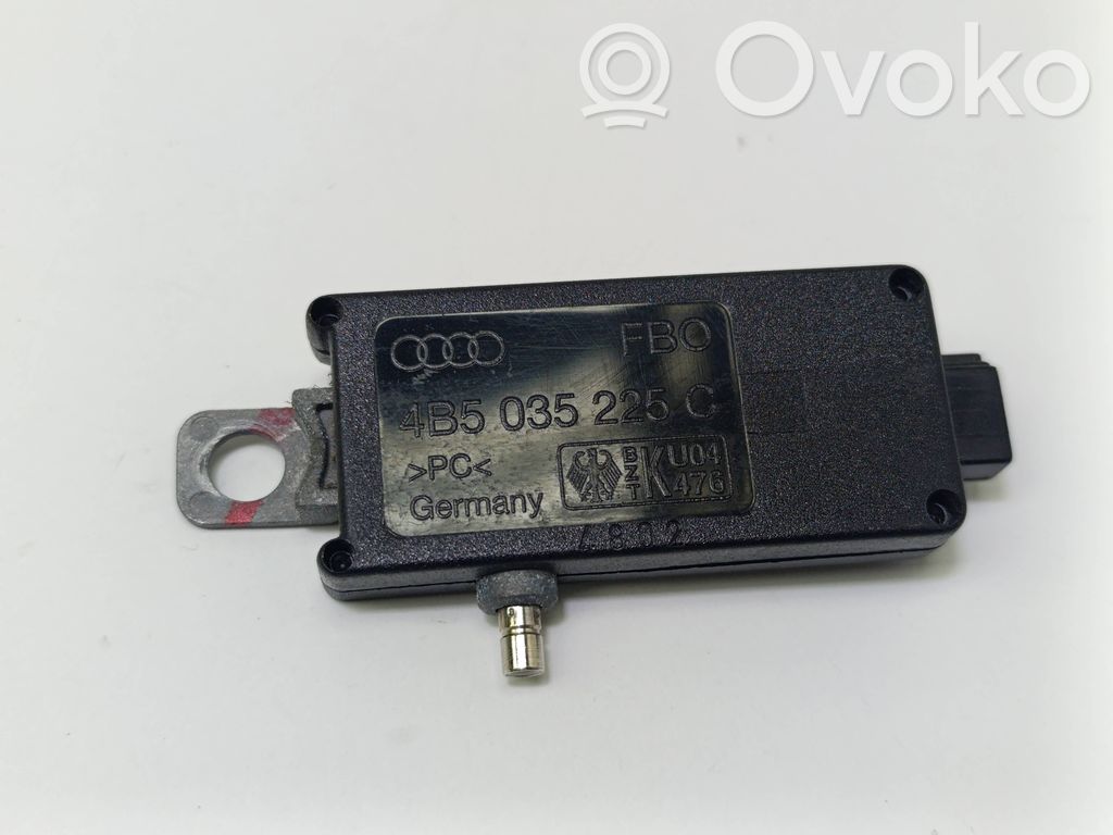 Audi A6 S6 C5 4B Antenos stiprintuvas 