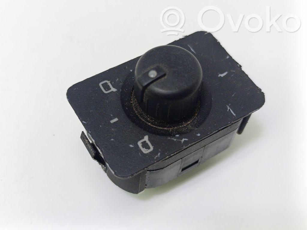 Audi A6 S6 C5 4B Wing mirror switch 