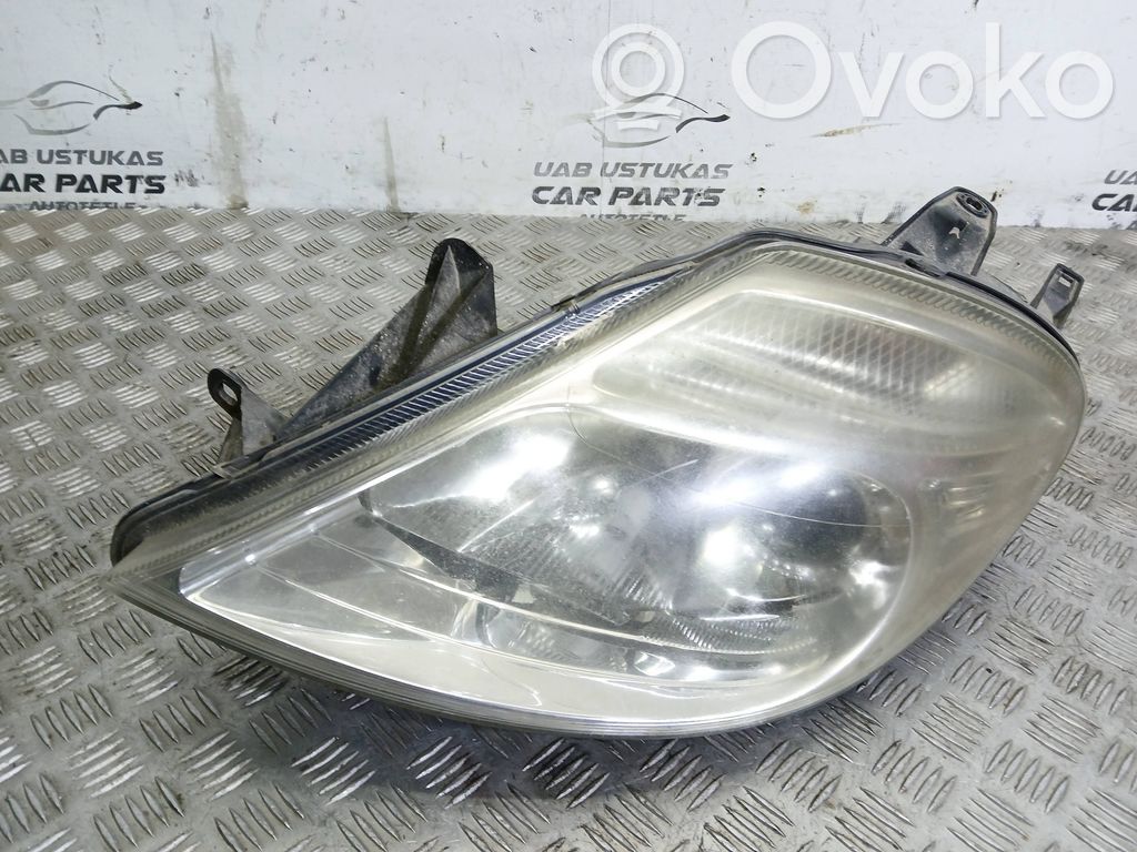 Citroen C8 Priekšējais lukturis 