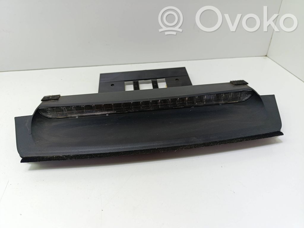 Volvo S60 Third/center stoplight 