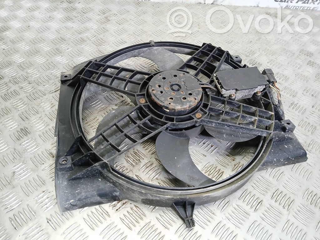 BMW 3 E46 Elektrisks radiatoru ventilators 