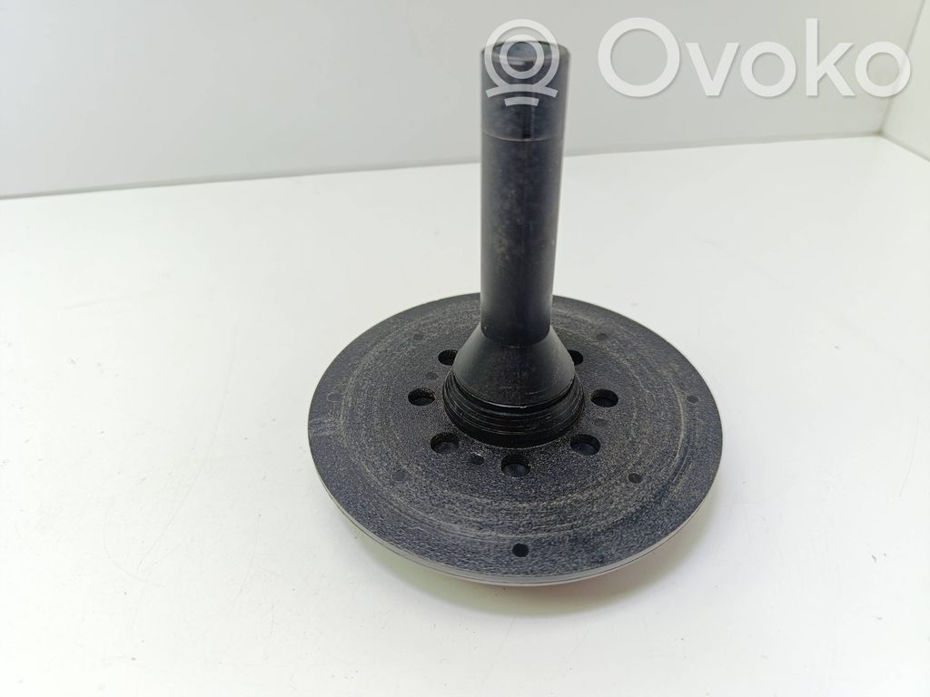 Tornillo de la rueda de repuesto