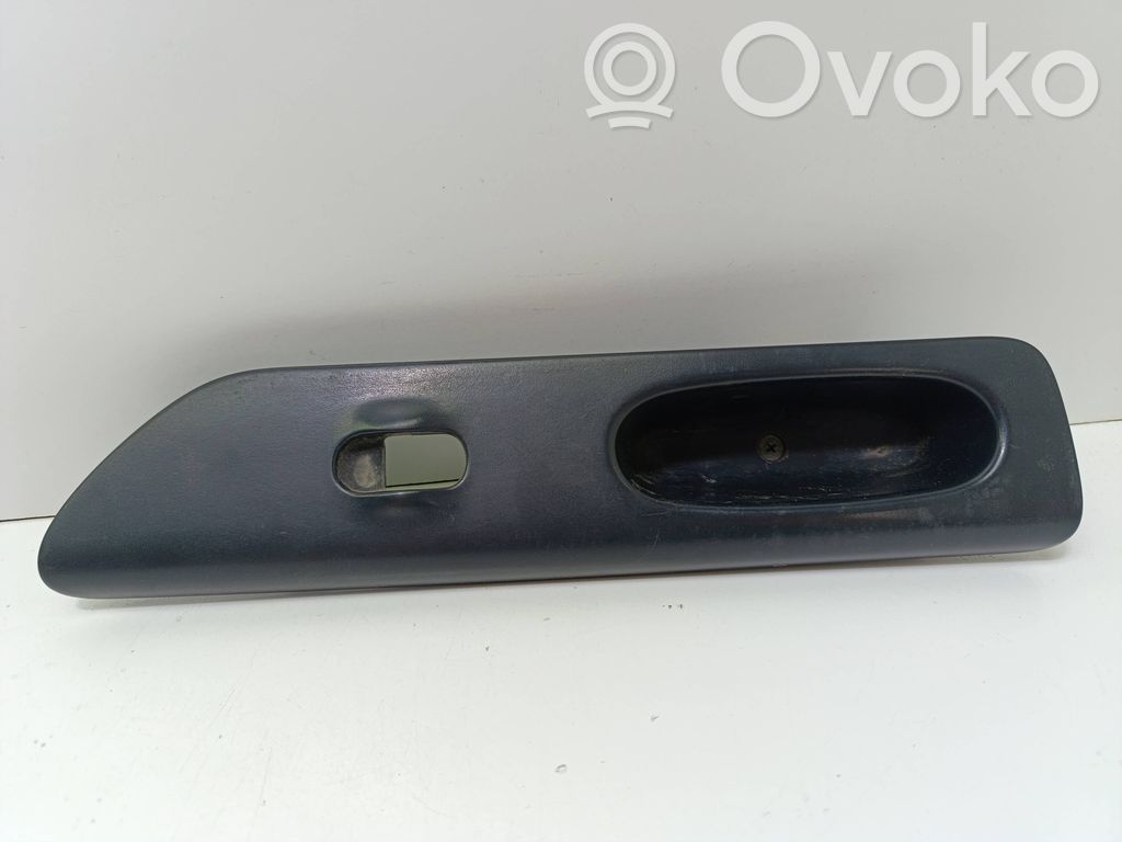 Renault Laguna I Altro elemento di rivestimento della portiera anteriore 