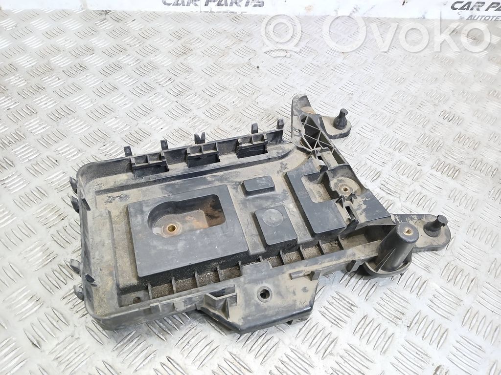 Akun alusta   1K0915333C