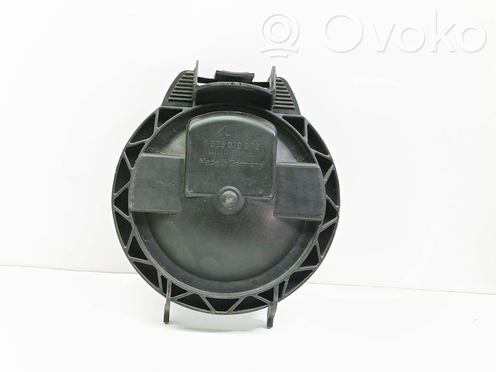 Deckel Abdeckung Scheinwerfer   1305219