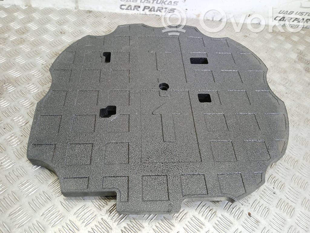 BMW 5 E60 E61 Vararenkaan osion verhoilu