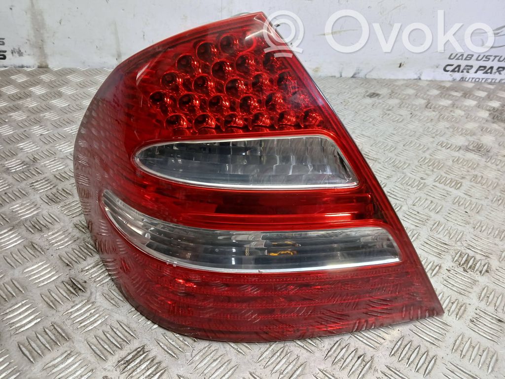 Mercedes-Benz E W211 Luci posteriori