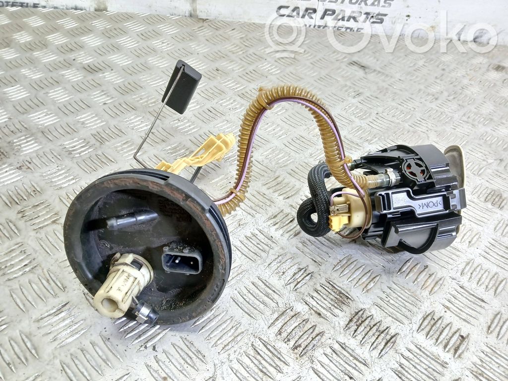 BMW 5 E39 Pompa paliwa w zbiorniku 