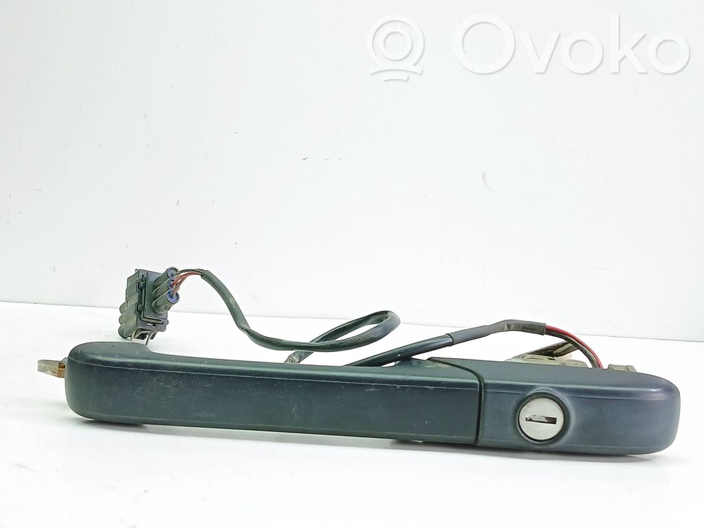 Volkswagen PASSAT B4 Manecilla externa puerta delantera