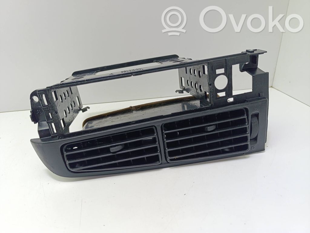 Volkswagen Golf III Griglia di ventilazione centrale cruscotto