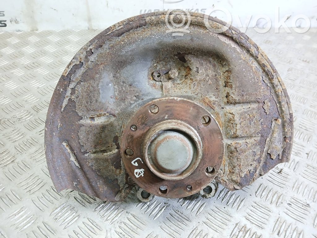 Peugeot 407 Aizmugurē riteņa rumbas vārpstas šarnīrs (stupica, capfa) 