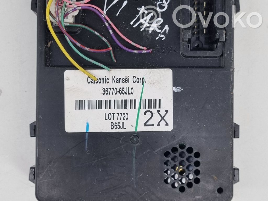 Suzuki Grand Vitara II Comfort/convenience module 