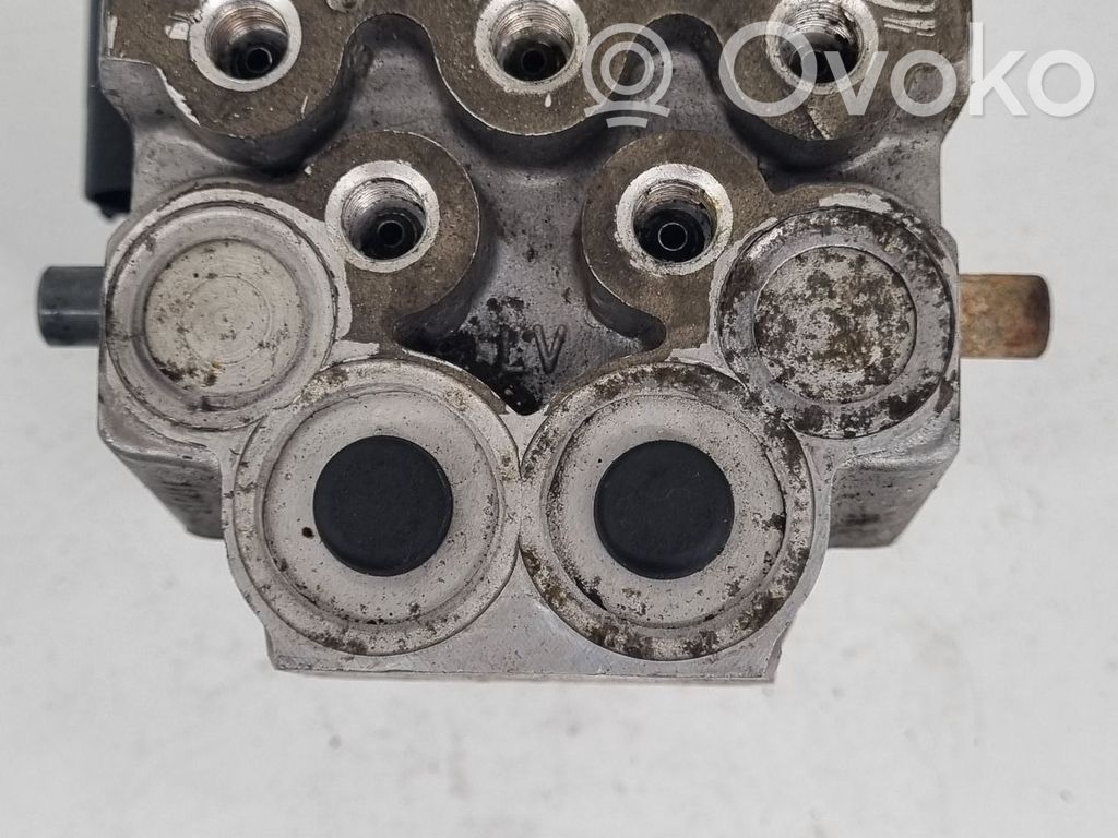 ABS-pumppu   897263399