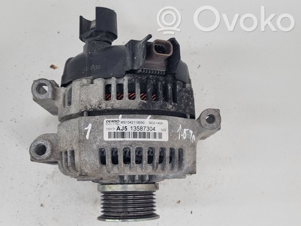 Opel Zafira C Alternador 