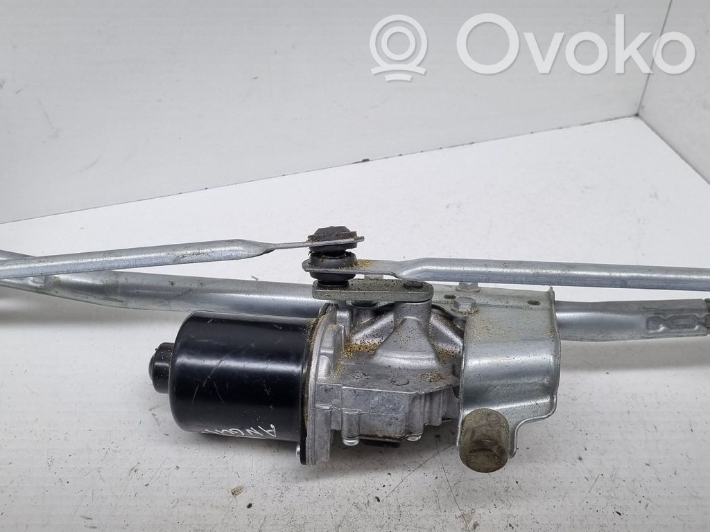 BMW 1 E81 E87 Front wiper linkage and motor 