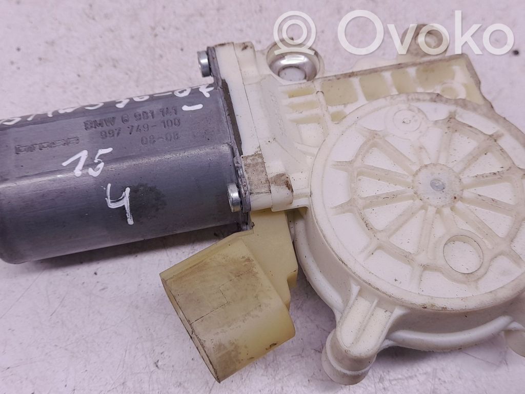 Front door window regulator motor   997749100