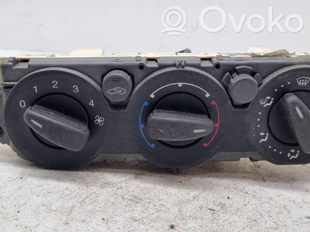Ford Focus Climate control unit 