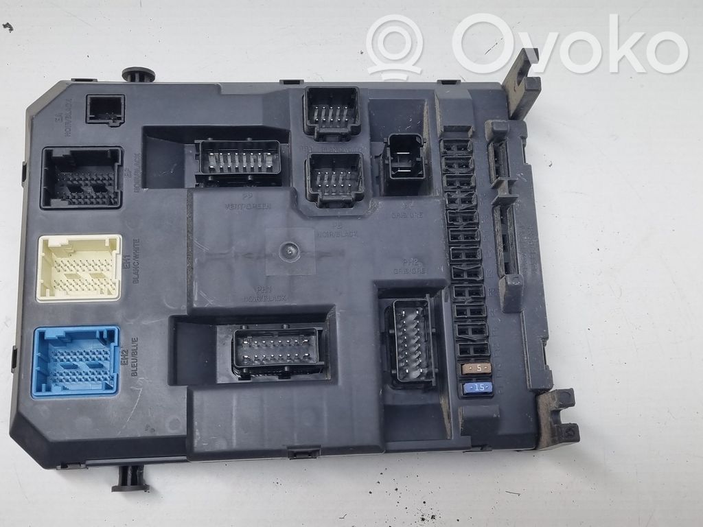 Citroen C3 Picasso Fuse box set 