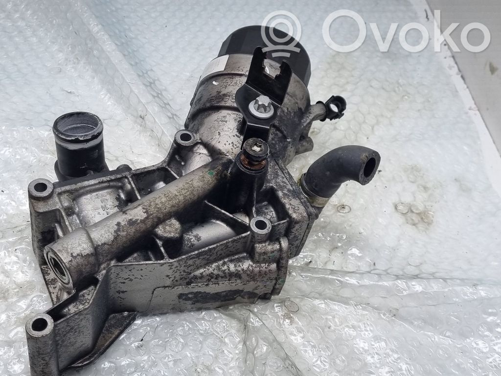 Opel Meriva B Oil filter mounting bracket 