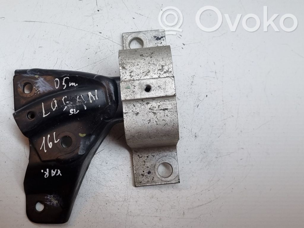 Dacia Logan I Engine mount bracket 