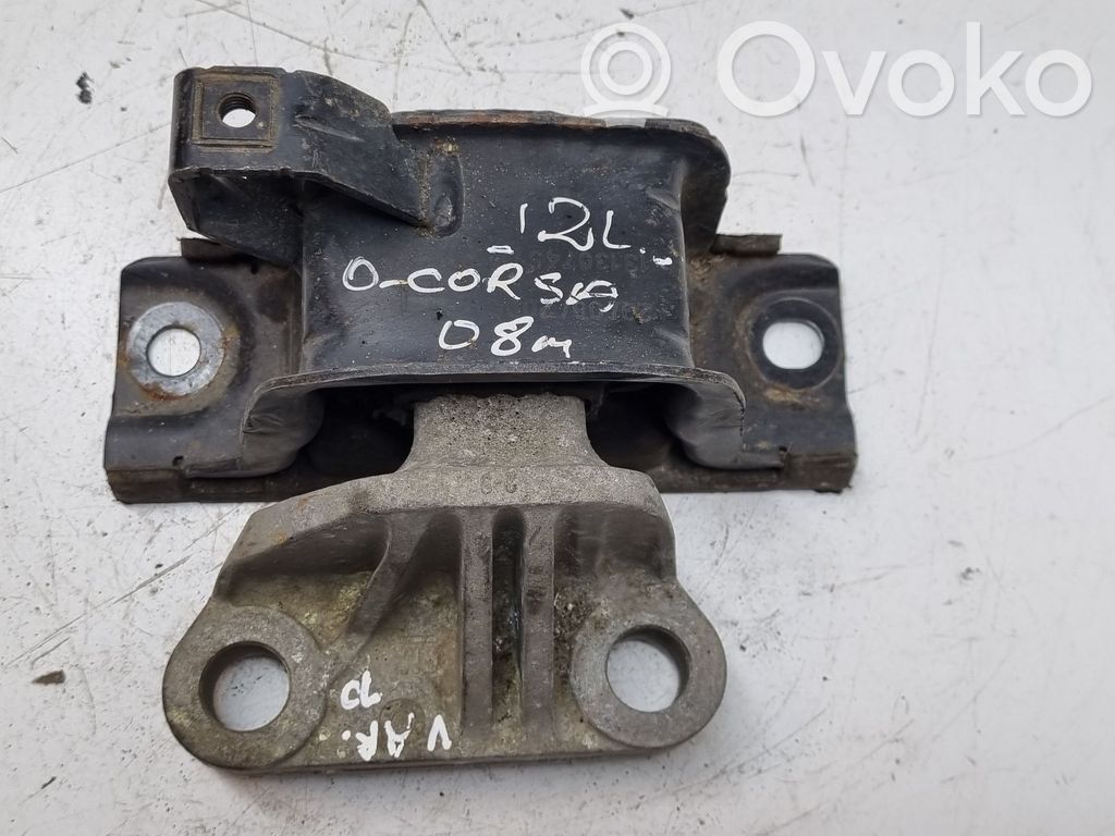 Opel Corsa D Engine mount bracket 
