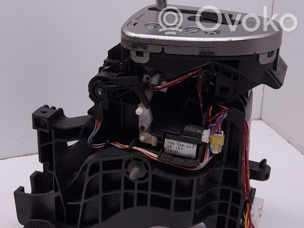 Nissan Qashqai Gear shifter/selector 
