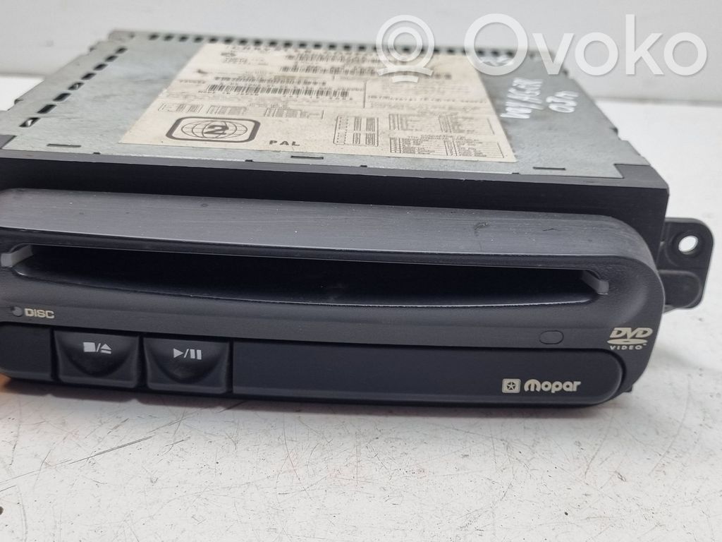 Chrysler Voyager Radio/CD/DVD/GPS head unit 