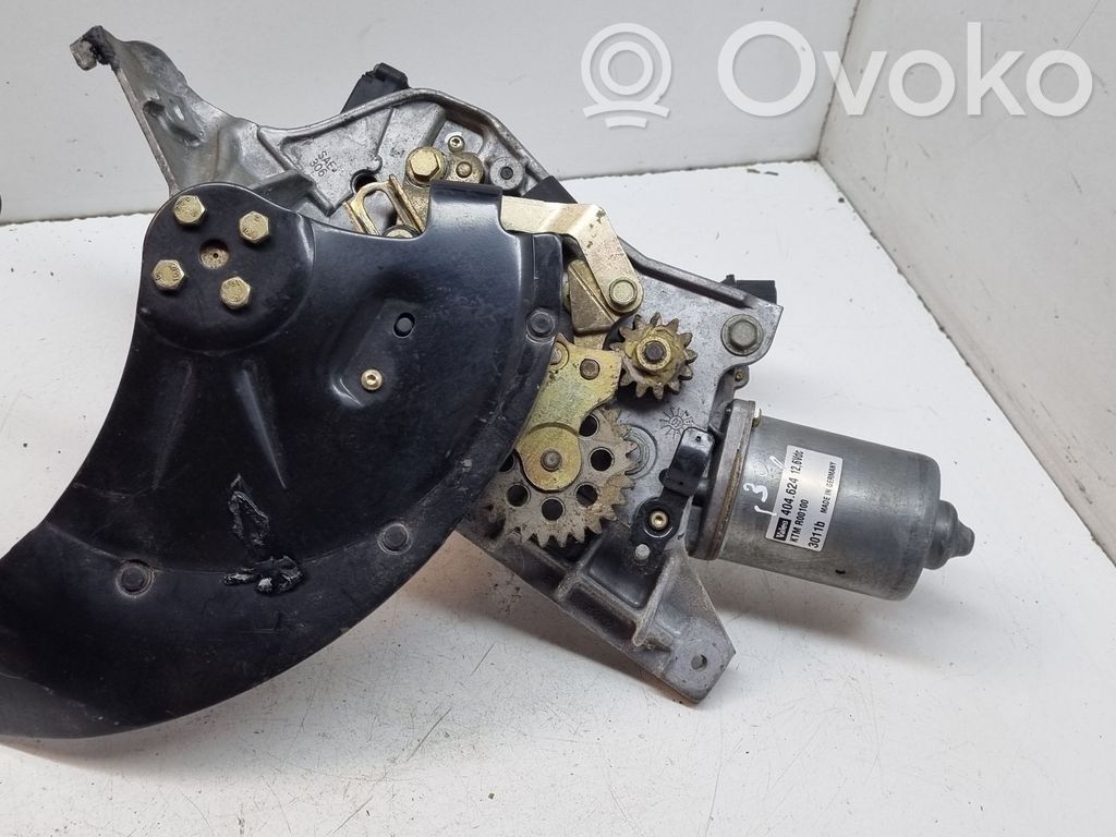 Chrysler Voyager Siłownik elektryczny podnoszenia klapy tylnej / bagażnika 
