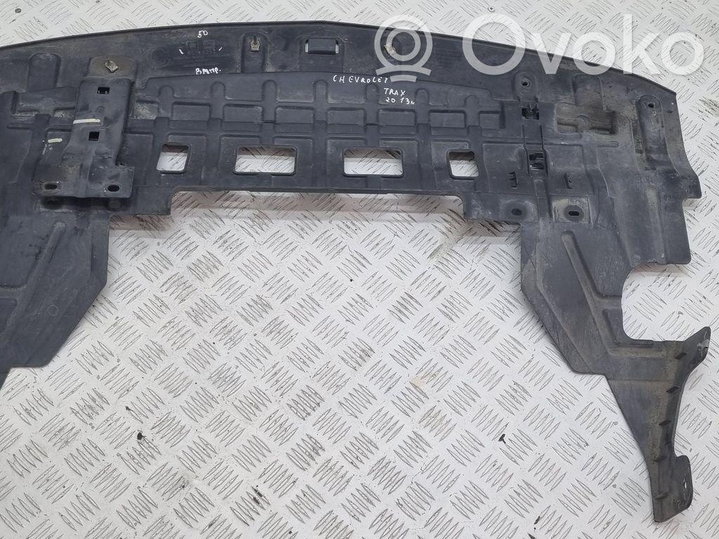 Chevrolet Trax Osłona pod zderzak przedni / Absorber 