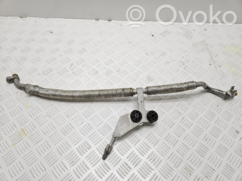 Ilmastointilaitteen putki (A/C)   64509119701