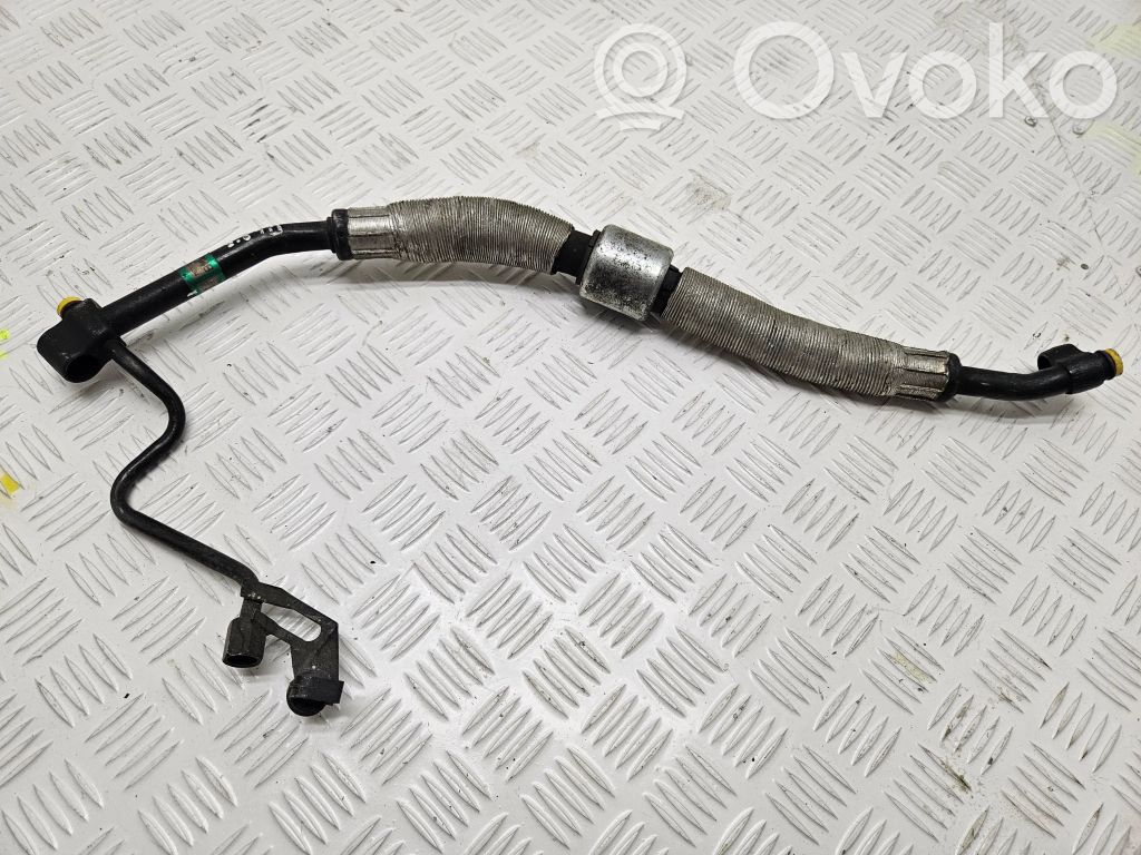BMW 3 E46 Ilmastointilaitteen putki (A/C) 