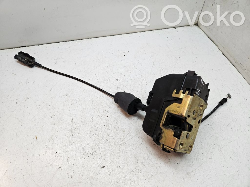 Renault Vel Satis Zamek drzwi tylnych 