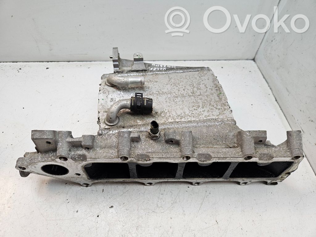 Volkswagen Touran III Kolektor ssący 