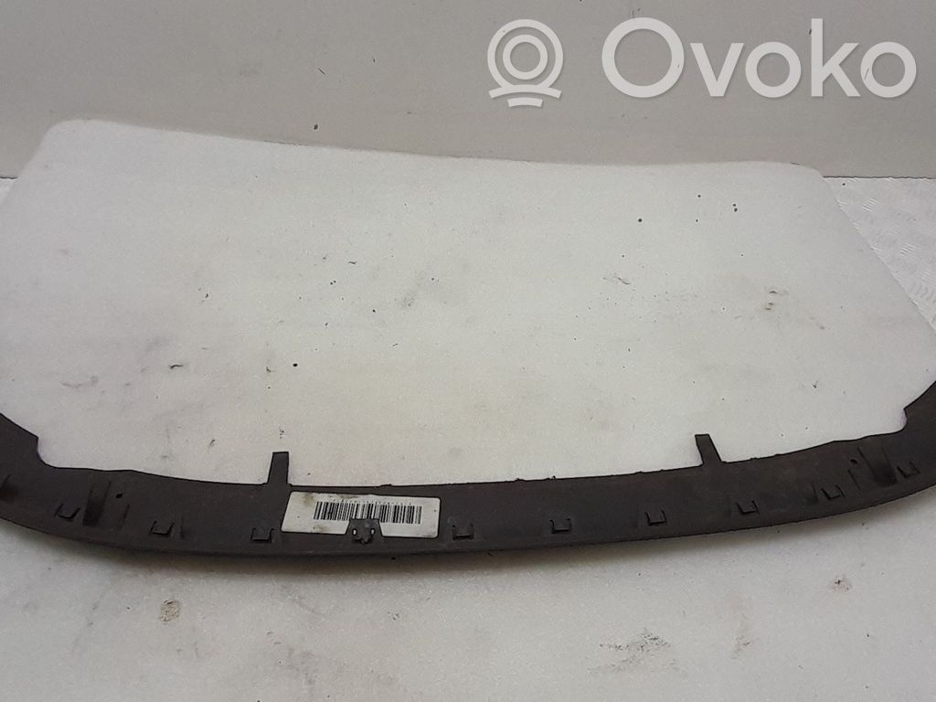 Borde del parachoques delantero   6M2117C749A