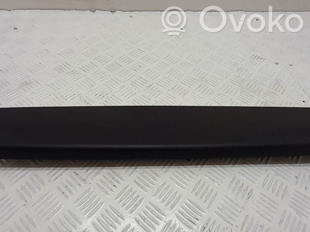 Tailgate/boot cover trim set   GHP968930