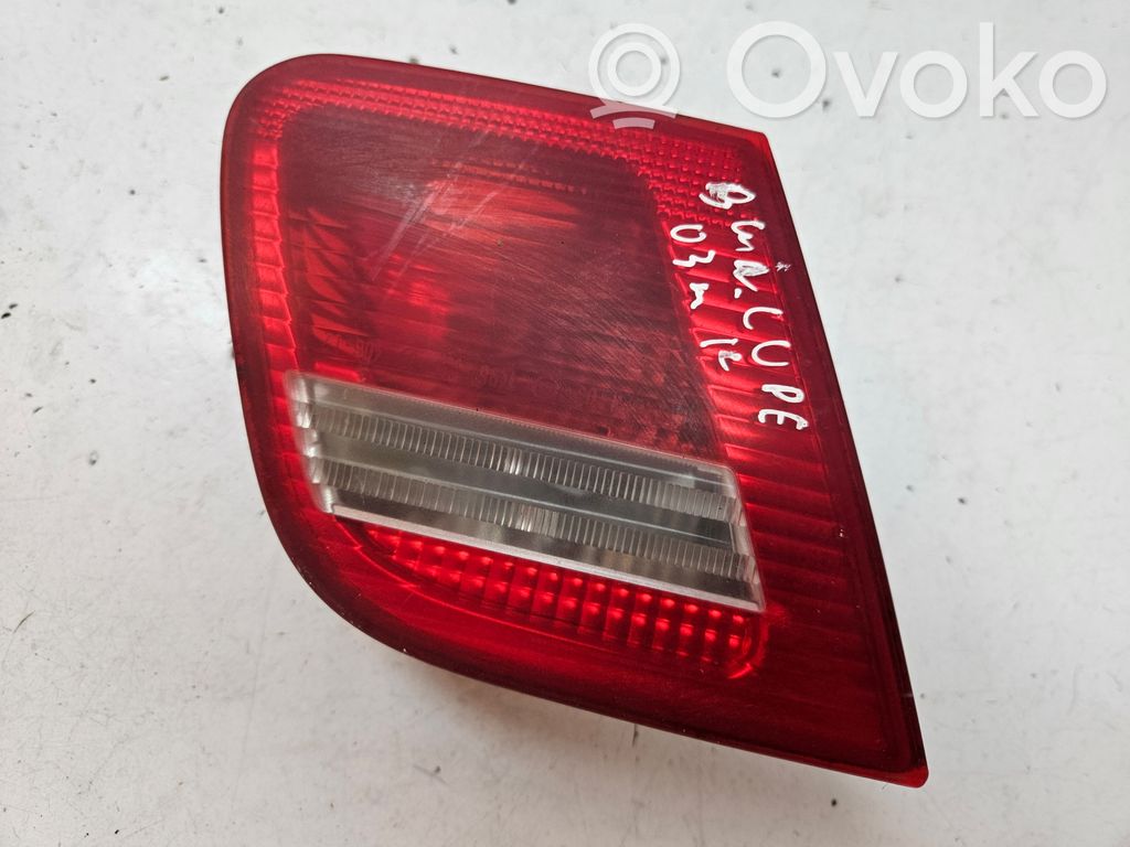 BMW 3 E46 Tailgate rear/tail lights 
