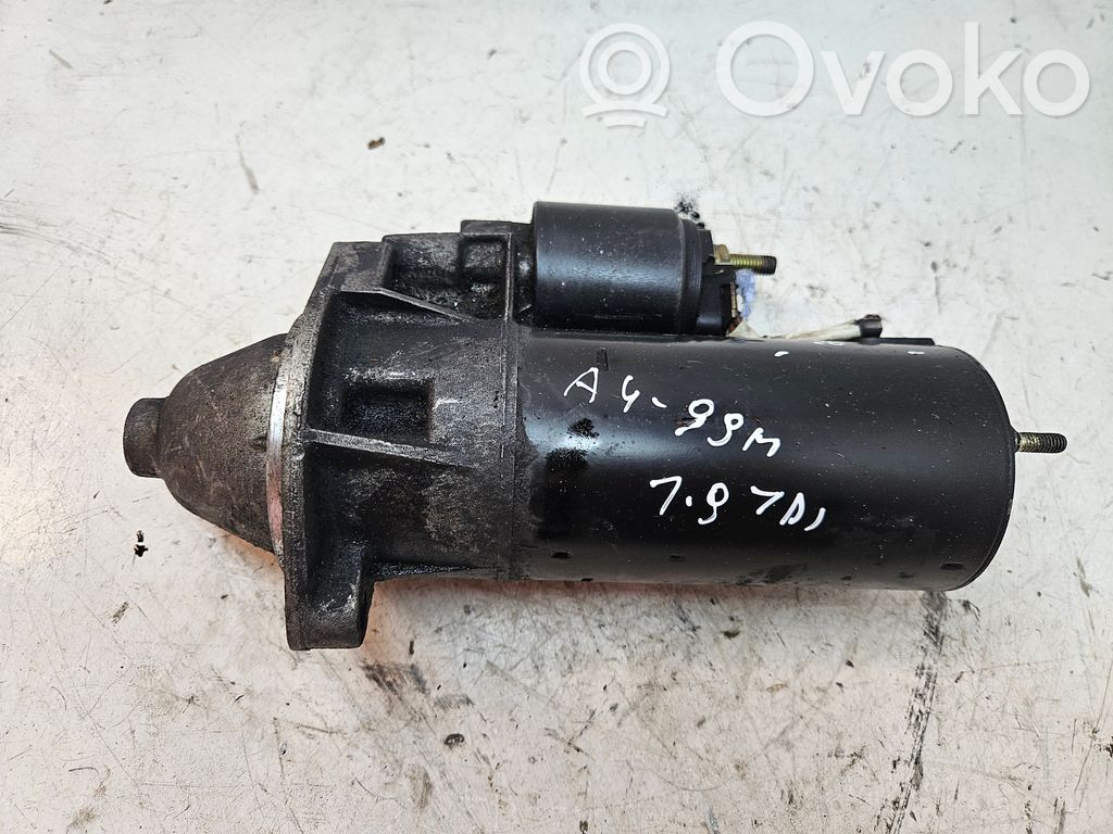 Audi A4 S4 B5 8D Starteris 