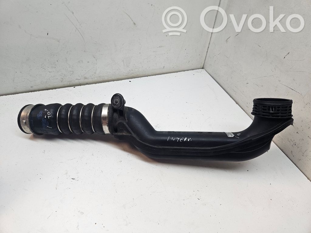 Volkswagen Golf V Furtun/conductă intercooler 