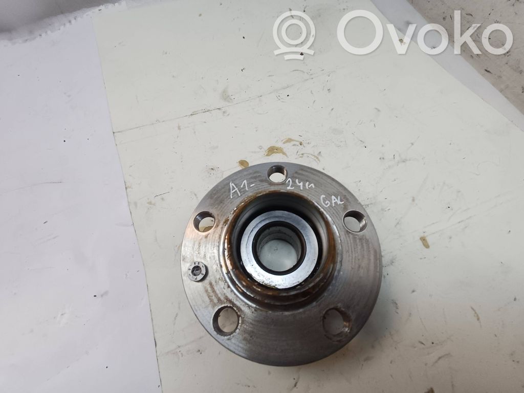 Audi A1 Cubo de rueda trasera 