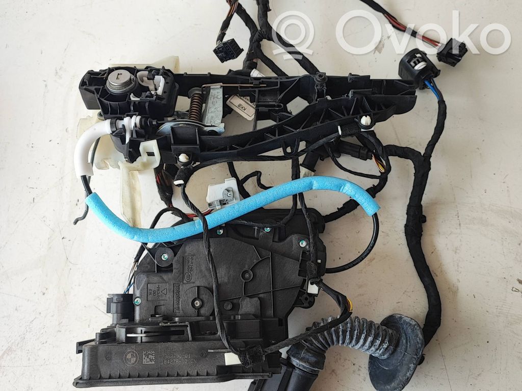 BMW X5 F15 Zamek drzwi przednich 