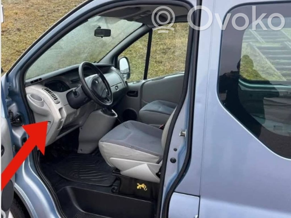 Opel Vivaro Portavasos 