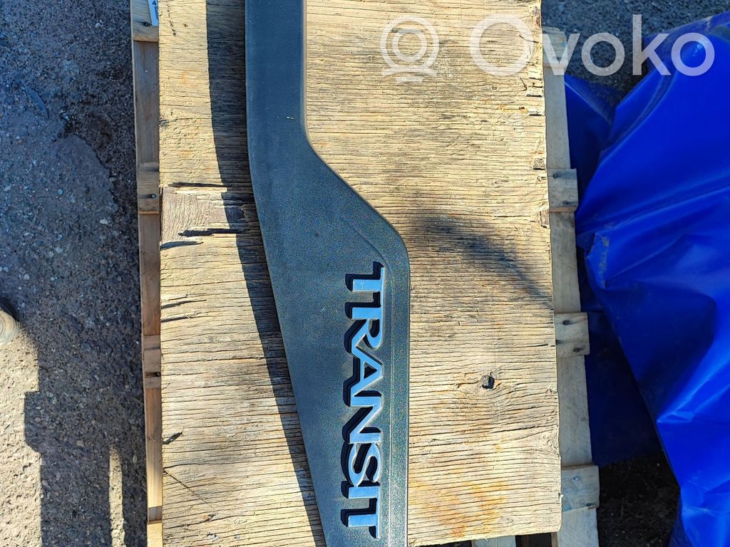 Ford Transit Etuoven lista (muoto) 