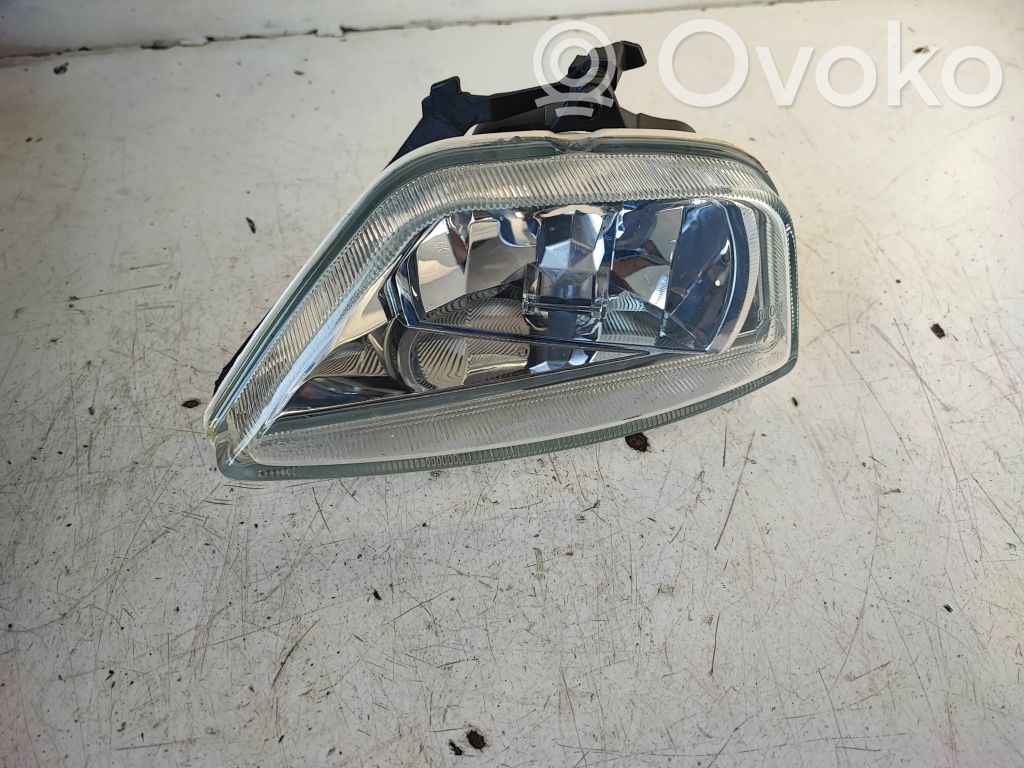 Ford Focus Miglas lukturis priekšā 