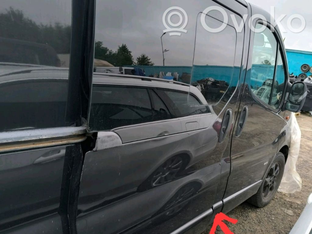 Opel Vivaro (B) Poszycie słupka (zewnętrzne) 