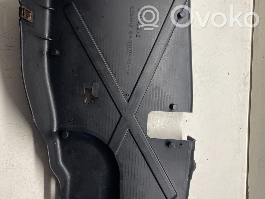 Renault Trafic II (X83) Engine splash shield/under tray 