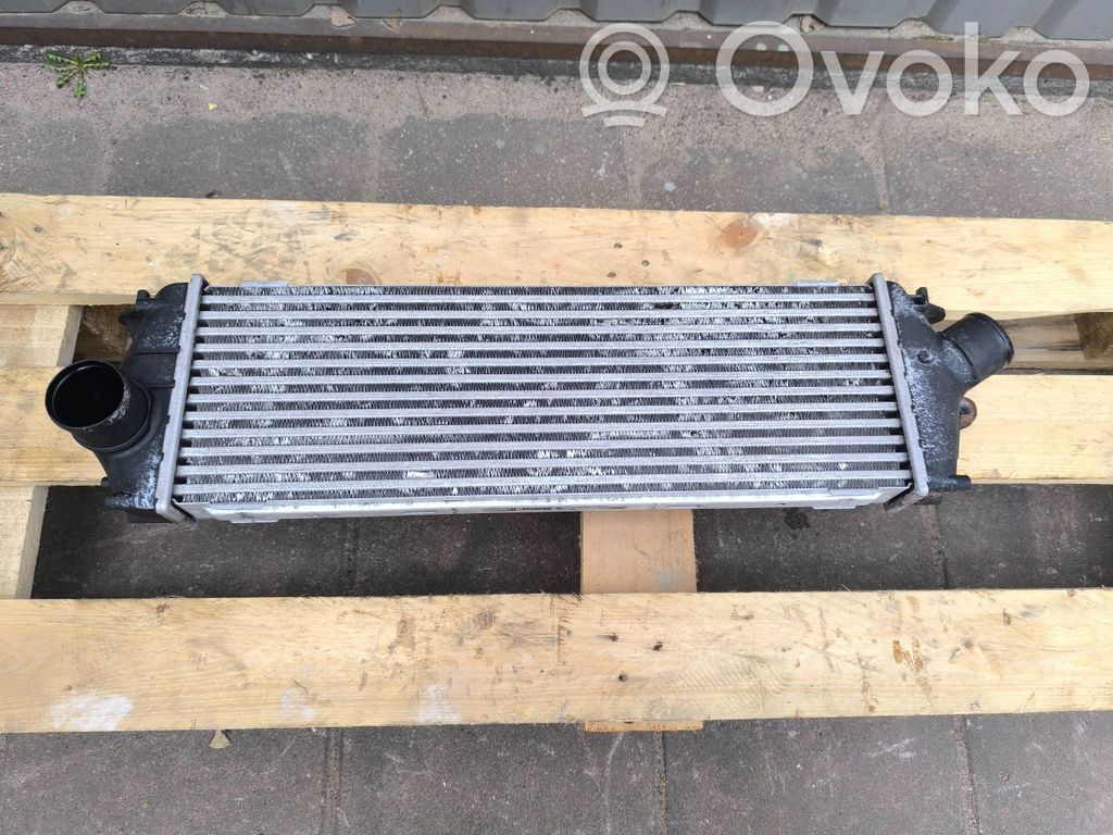 Opel Vivaro Interkūlerio radiatorius 