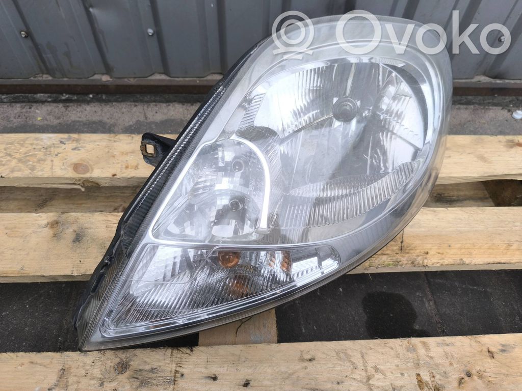 Renault Trafic II (X83) Lampa przednia 