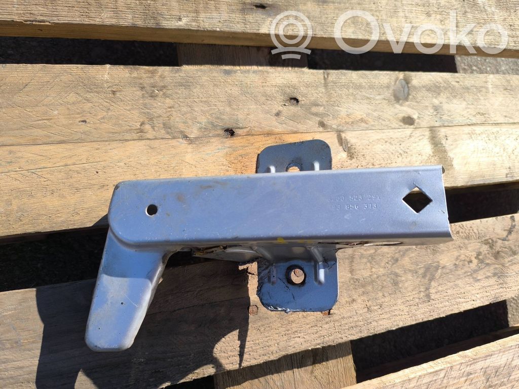 Opel Vivaro Soporte de montaje del guardabarros 