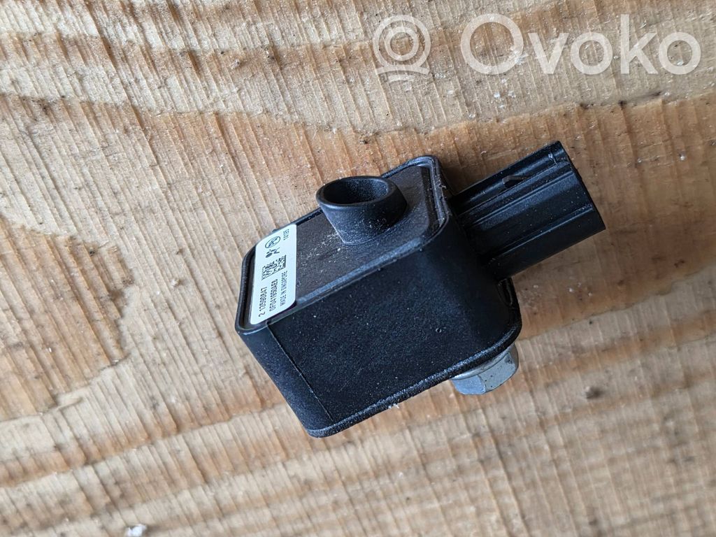 Chevrolet Corvette C7 Airbagsensor Crashsensor Drucksensor 